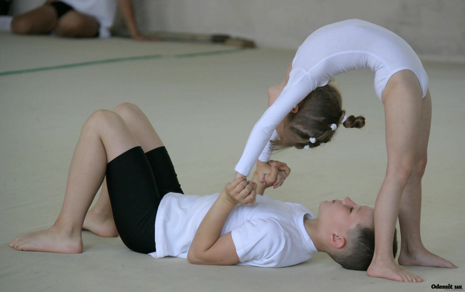 Акробатические элементы для детей